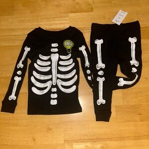 🥉Komar Kids Glow-in-the-Dark Skeleton Mismatched Pajama Set 18M Pant 2T Top